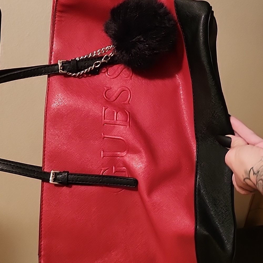 Guess lrg purse